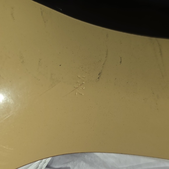 Bandolino Cream Women's Heels - Picture 3 of 4